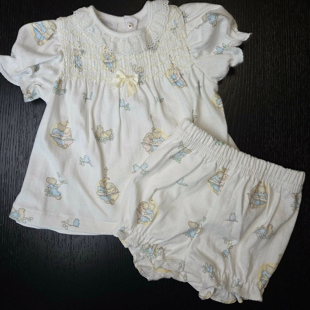Vintage Carters Classics Baby Girls Smocked Set Animals 3-6M White Cotton USA